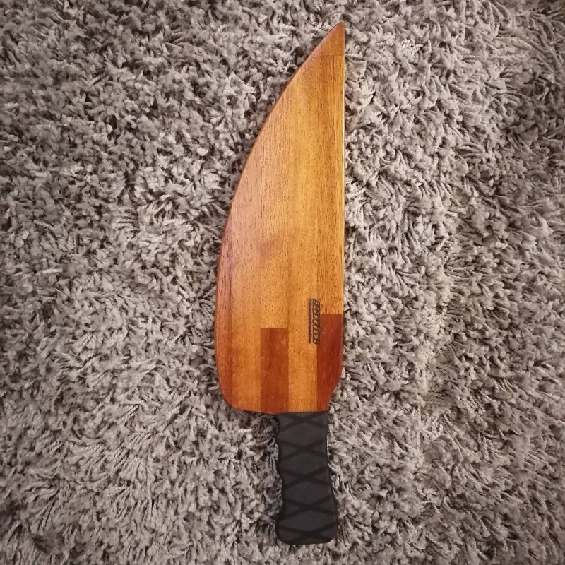 LE COUTEAU (IROKO)