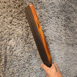 L'ÉLÉGANT STANDARD (PADOUK)