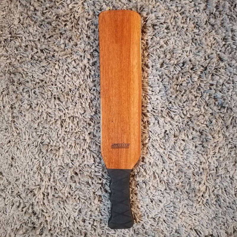 L'ÉLÉGANT (SAPELLI)