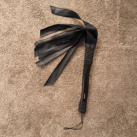 FLOGGER CAOUTCHOUC (NOIR)