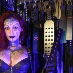 SHOOTING MAITRESSE LUNATIKA