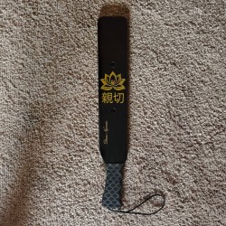 DAME NYMERIA (STANDARD À CLOUS AVEC BOITE DE PRÉSENTATION)