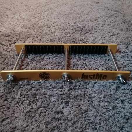 MAÎTRE PAT (PRESSE À  SEINS VAMPIRE V1)