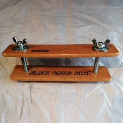 PRESSE À TESTICULES