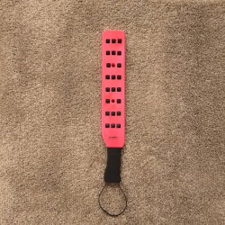 MISTRESS CAT BANGKOK & BOITE DE PRÉSENTATION (STANDARD À CLOUS FLUO)