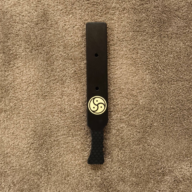 WHITE BDSM LOGO VAMPIRE (STANDARD)