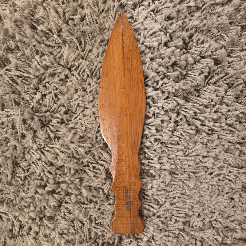 LE POIGNARD (JATOBA)