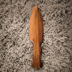 LE POIGNARD (MERBAU)