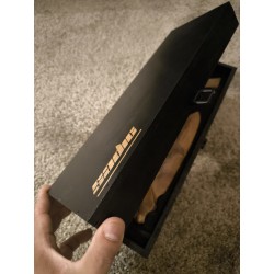 PAIRE LES SHARKS ET LEUR BOITE DE PRÉSENTATION (ACACIA)